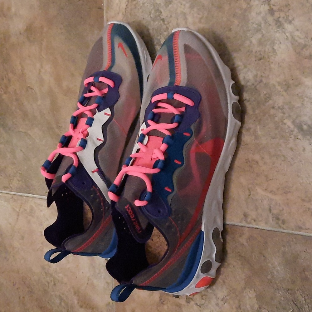 Nike React Element 87 mens size 10.5